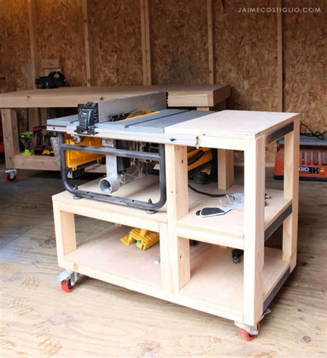 For this project, you would need aluminium, screws, t nuts, plywood, drills, hammers, table or hand saw, and some others. DIY Table Saw Cart Free Plans - Jaime Costiglio