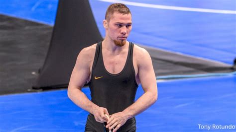 Iowa Wrestling Standout Spencer Lee Withdraws From 2023 Ncaa