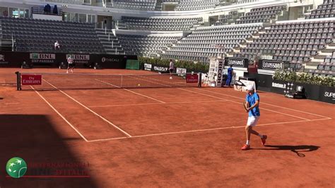 Matteo ha chiaramente pagato lo scotto dell'inesperienza. #ibi17 Allenamenti: Nole Djokovic con Jacopo Berrettini ...