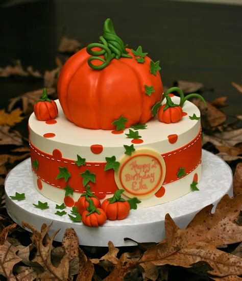 My sister maria's easy apple cake and ice cream. Fall Harvest cake: Thanksgiving | Holiday cakes ...