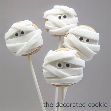 Mummy Cookie Pops 2 Mummy Cookie Pops Thedecoratedcoo Meaghan