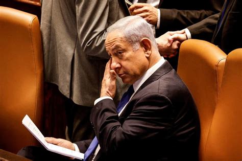 Israels Netanyahu Takes Heat In Polls As Judicial Crisis Deepens