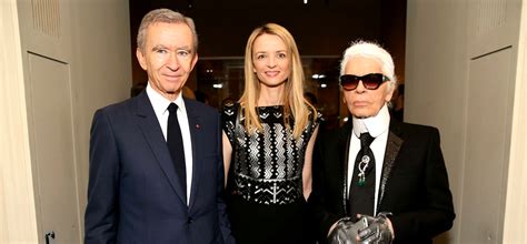 Jan 19, 2018 · the end result is a net worth composition for each of the six different wealth brackets, which are each grouped based on size. Meet the richest man in fashion - The Executive ...