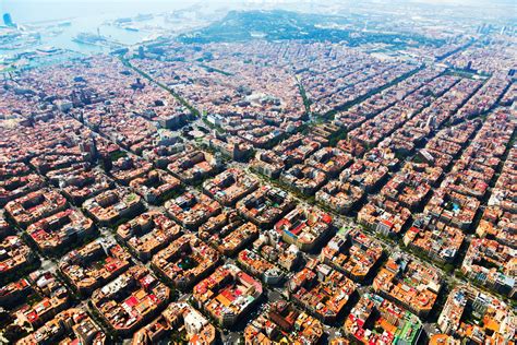 36 Photos That Showcase The Unique Beauty Of Barcelona