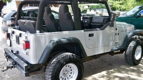 Sell used 2004 jeep wrangler x model 4.0 six cylinder with ...