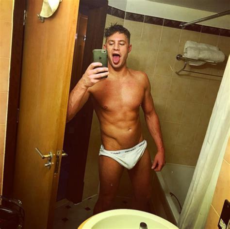 Scotty T Is Taking A Break From Geordie Shore I Need To Calm Down Metro News