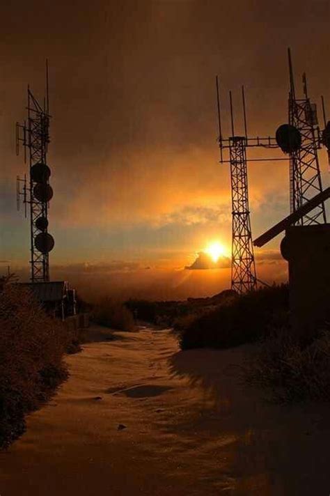 The arrowhead queen awaiting passengers on lake arrowhead. Man-made vs 'Man, wouldja look at that!!' Kelly Pajak ...