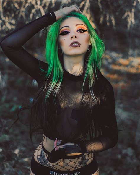 veri gislena on instagram “poisoned autumn🍁” gothic girls emo girls goth hair emo hair
