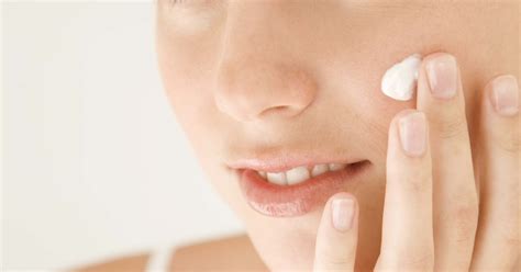 How To Soothe An Allergic Reaction To Face Lotion Livestrongcom