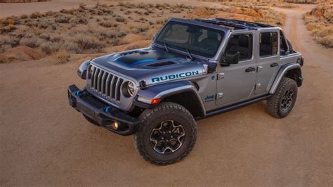 jeep wrangler xe plug  hybrid ev revealed drive