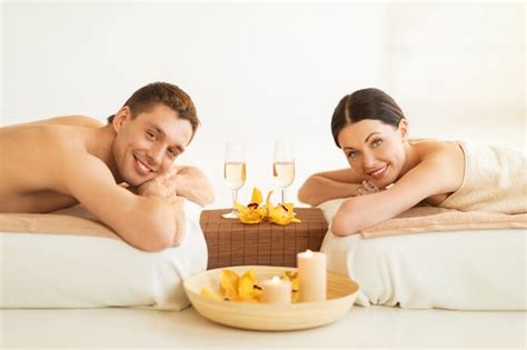 12 Romantic Things To Do On Honeymoon