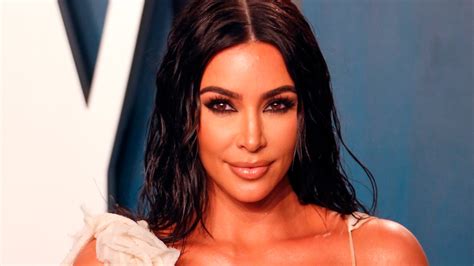Kim Kardashian Is Now Officially A Billionaire Nbc 6 South Florida