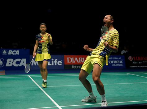 Current world rankings mixed doubles 1 zhang nan 99,735 zhao yunlei 2 tontowi ahmad 80,512 liliyana natsir 3 liu cheng 77,200 bao yixin 4 joachim fischer nielsen 75,724 christinna pedersen rankings are auto updated every week. China take mixed doubles title at badminton Indonesia Open ...