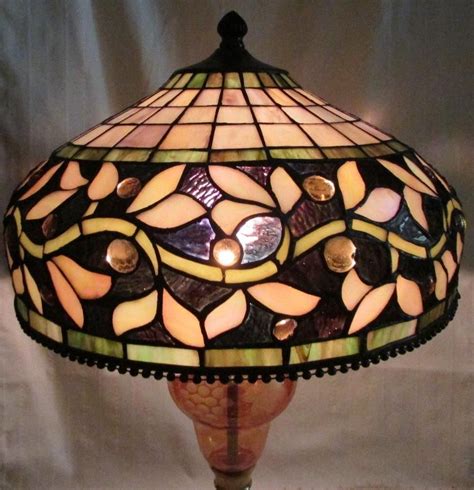 Lovely Vintage Tiffany Style Leaded Glass Lamp Shade 13 12 Wide