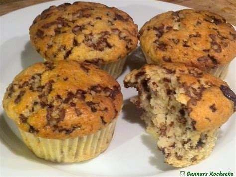 Amaretto- Muffins mit Schokostückchen