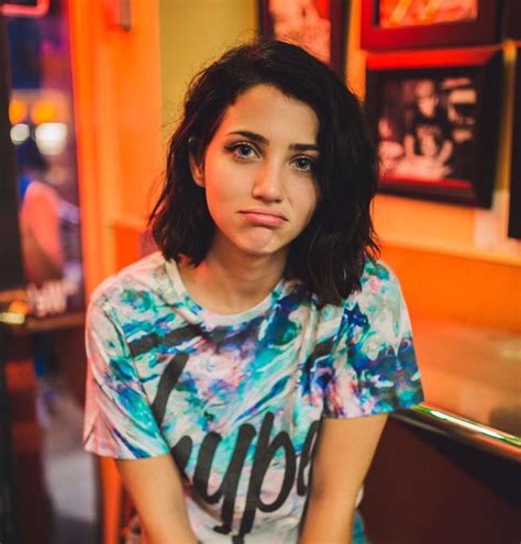 Dilated Eyes 😍 9gag Kimberly Lee Beautiful People Gorgeous Emily Rudd Chica Cool Female