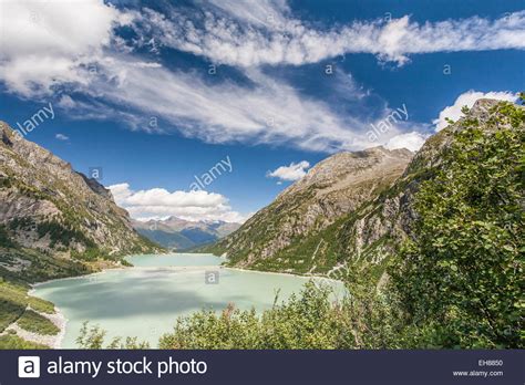 Avio Lakes Hi Res Stock Photography And Images Alamy