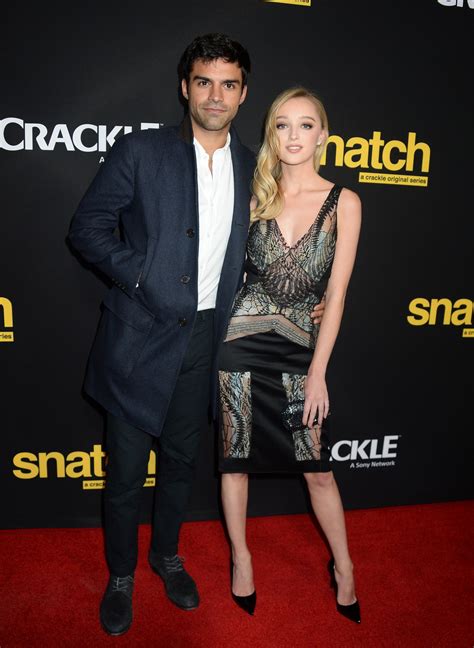 Pete and phoebe are still going strong despite not being able to physically spend time together, a source told us weekly in april. Phoebe Dynevor - Crackle's 'Snatch' Screening in Los ...