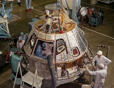 Nasa Displays Apollo Capsule Hatch 50 Years After Fatal Fire The