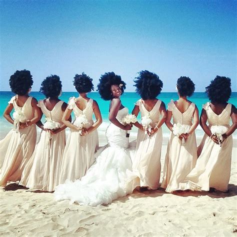 Beach weddings can be spectacular so why not use what mother nature has provided as a magnificent backdrop to your wedding? Bridal Party All Wears Natural Hair to Wedding | InStyle.com