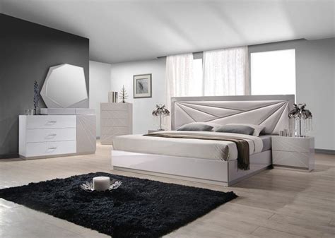 Jandm Furniture Florence Bedroom Set In White And Taupe Modern