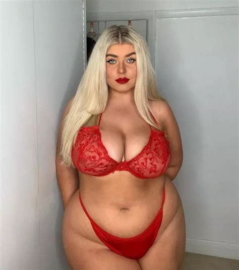 plus size model flaunts figure in skimpy undies as she declares i love my body i know all news