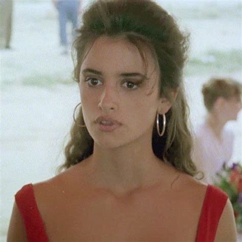 penelope cruz was only 18 years old when she was starred in jamon jamon 1992 via