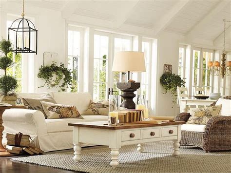 Inside this farmhouse living room, you'll notice small accent pieces that bring the countryside aesthetic to life. 25 Farmhouse Sunrooms You Will Never Want to Leave | DigsDigs