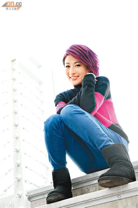 Kktv 為台灣線上影音串流服務第一品牌，同步跟播最新戲劇與綜藝，高畫質免費線上看，日劇、韓劇、台劇、陸劇及動漫。提供繁體中文字幕，離線觀看，支援跨裝置（android, ios, android tv, apple tv, chromecast, airplay, mod）接續播放。 林夏薇講紀律唔靠姦計上位 - 東方日報