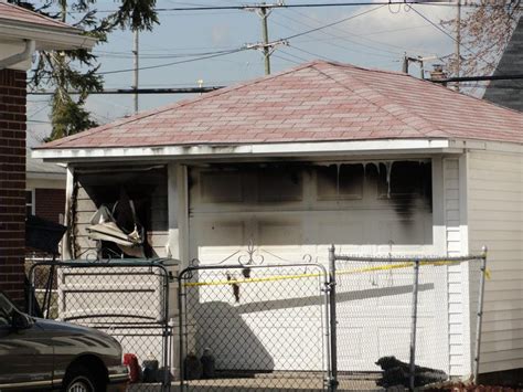 Man Dies After Fire Rips Through Garage Wyandotte Mi Patch
