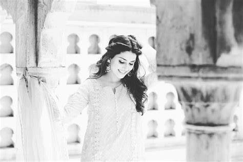 Pin By Syed Aman Ali On Ayeza Khan Bridal Elegance Girls Dpz White