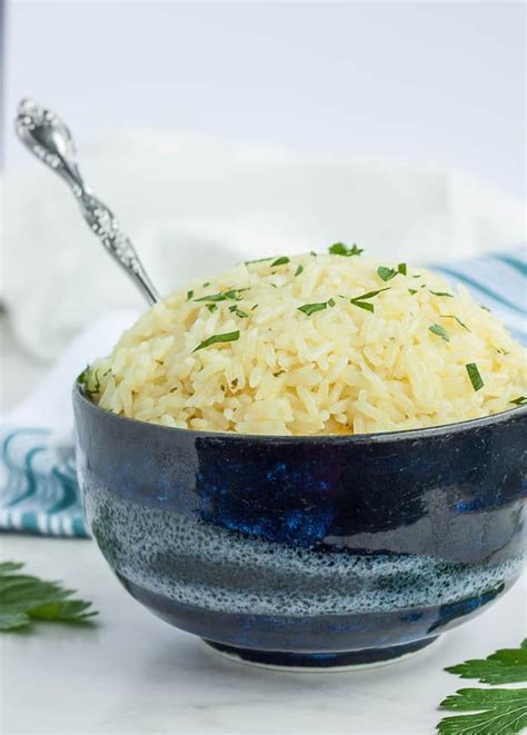 The cream and parmesan creates such a dreamy creamy texture your whole family is going to love. Instant Pot Garlic Parmesan Rice | Sustainable Cooks