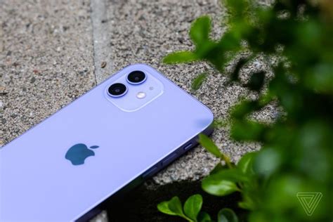 Close Up Of Dreamy Purple Iphone 12 Itzone