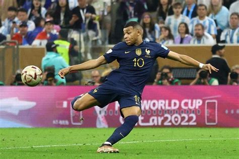 world cup key moments from argentina s win over france in thrilling final the straits times