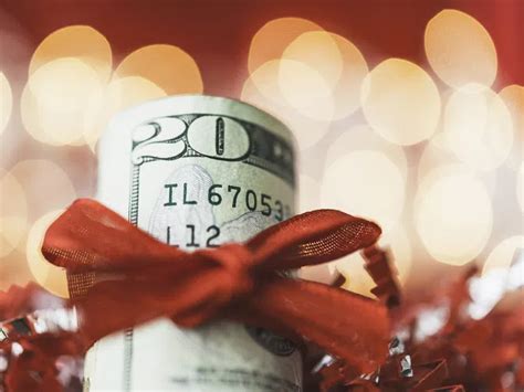 Holiday Tipping Guide Who Should You Tip And How Much