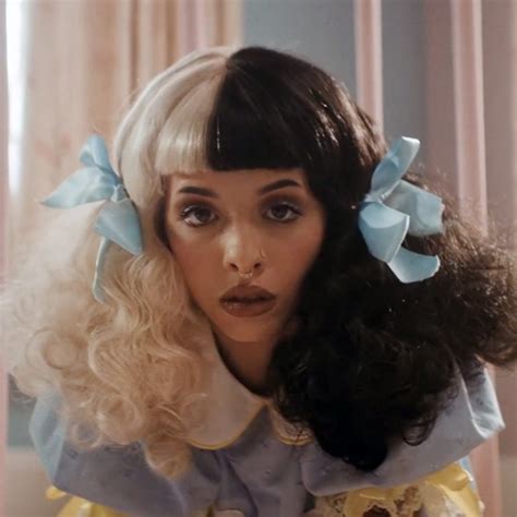 Collection 92 Wallpaper Melanie Martinez Without Her Signature Look