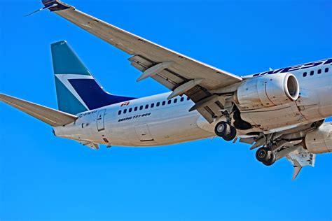 C Fwvj Westjet Boeing 737 800 At Toronto Pearson International Airport
