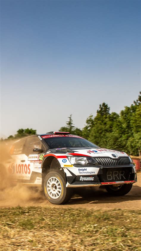 The fabia r5 is based on škoda's spectacular new production fabia and is the successor of the fabia super 2000, which went down as the most successful rally car in the 114 years of škoda motorsport's history #r5. ŠKODA FABIA R5 - ŠKODA Motorsport