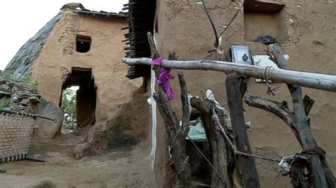 دیومالی ایسا گاؤں جہاں صدیوں سے کوئی پکا مکان نہیں بن سکا Bbc News اردو