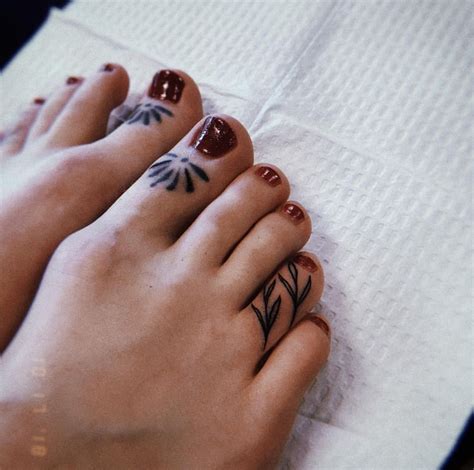 Pin On Toefeet Tattoo References