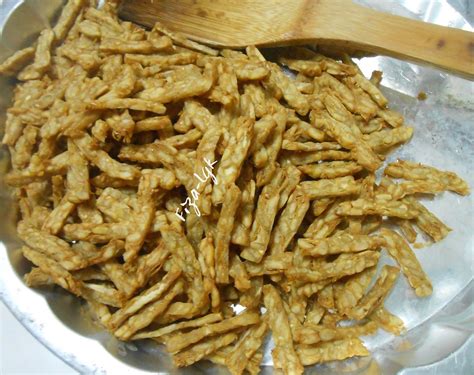 Berikut resep tempe gpreng tepung yang dikutip dari endeus.tv, senin (29/6/2020) TEMPE GORENG KICAP | Fiza's Cooking