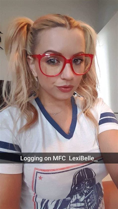 Lexi Belle Red Glasses Scrolller