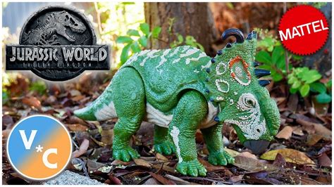 Jurassic World Roarivores Sinoceratops Review Youtube
