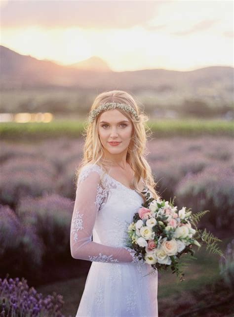 Https://favs.pics/wedding/ashley Johnson In A Wedding Dress