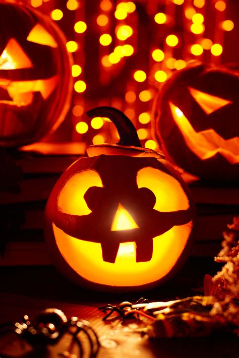 Call your partner and put your heads together, then scroll through our collection to find creative couples costumes that will help you stand out in the crowd. Kids Halloween Party Themes