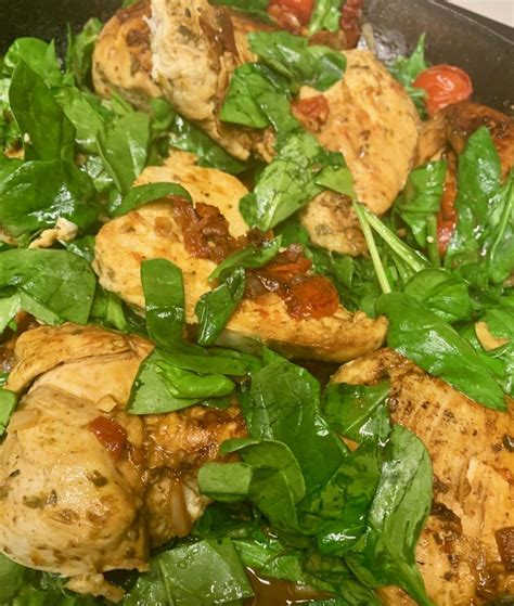 One Pan Easy Tuscan Chicken Recipe