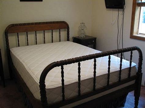 Are you a working professional who has to spend long hours on his or her desk every. Custom Mattress made for an Antique Bed made by Rocky ...