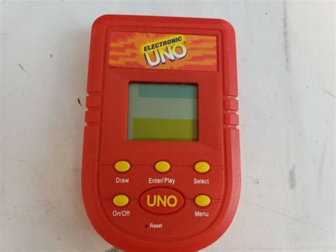 Electronic Uno Hand Held Game Travel Pocket Size Card Game 2001 Mattel
