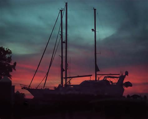 Red Sky At Night Sailors Delight Photograph By Linda Eszenyi Fine