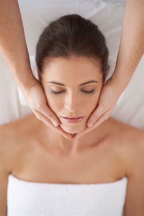 Advanced Facelift Massage Natures Touch Reflexologynatures Touch